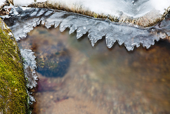 Ice formations on an Appalachian creek
